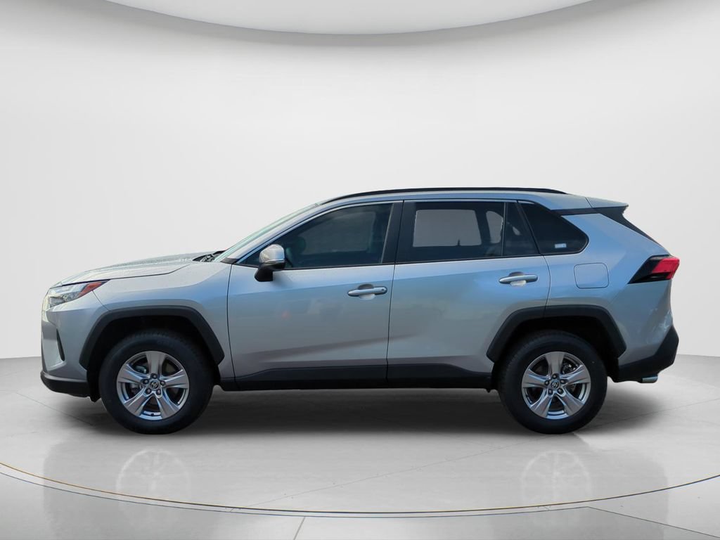 Used 2023 Toyota RAV4 XLE FWD image 8