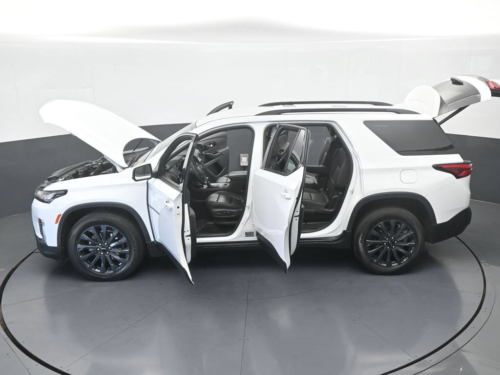 Used 2023 Chevrolet Traverse RS FWD image 75