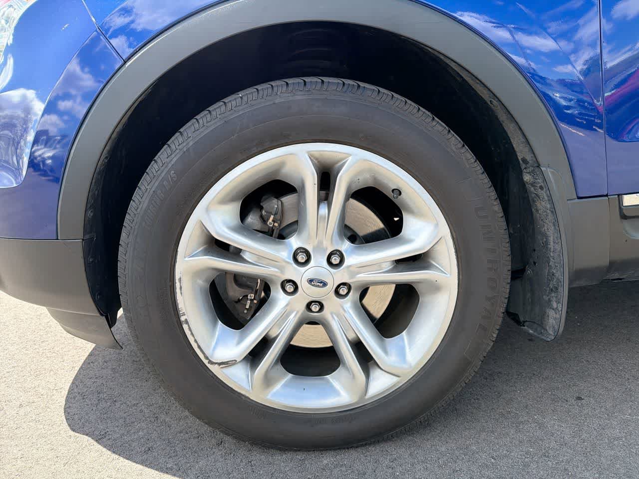 Used 2015 Ford Explorer Limited w/ Equipment Group 301A AWD/4WD image 19