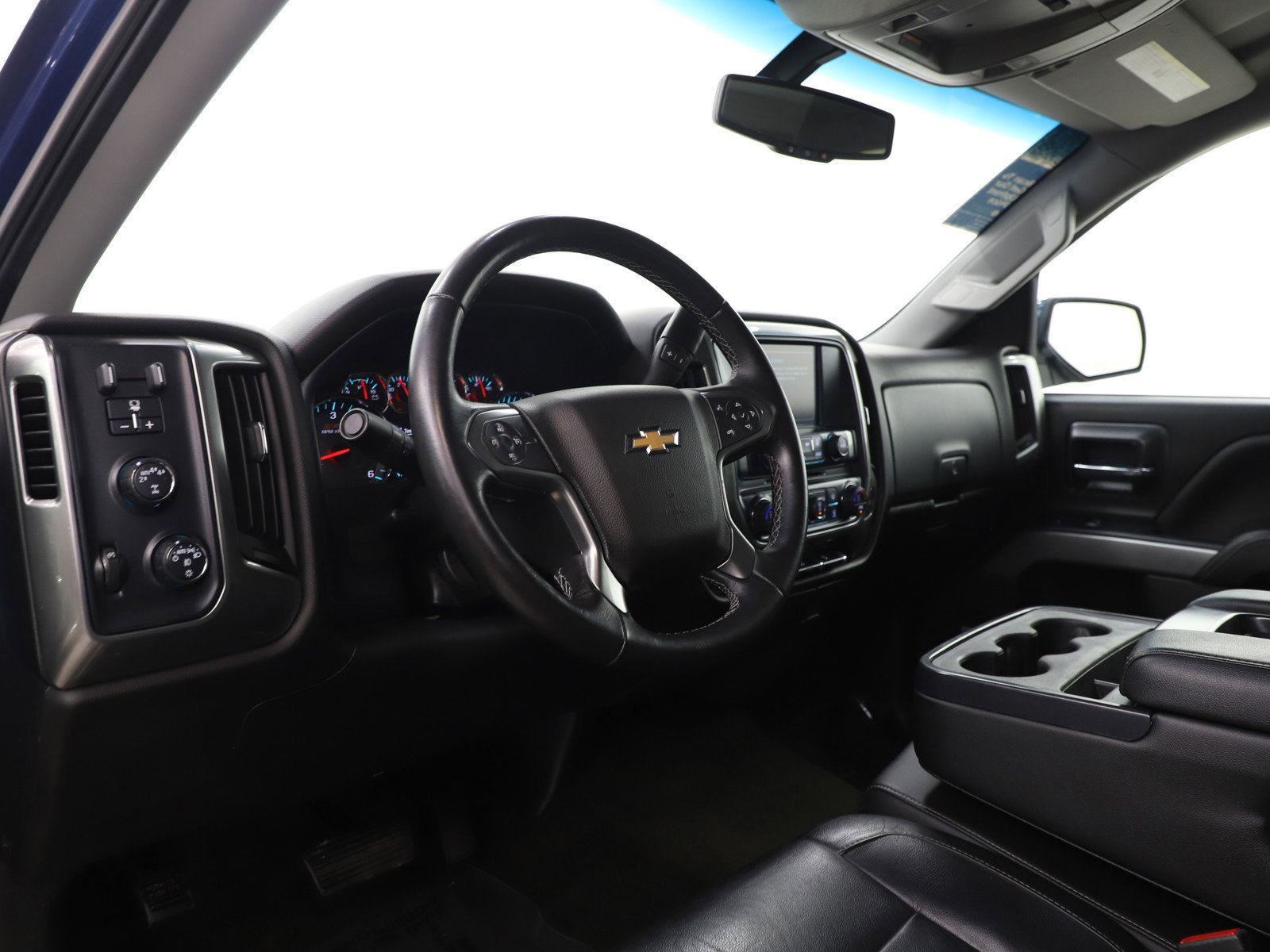 Used 2018 Chevrolet Silverado 1500 LT w/ All Star Edition image 17