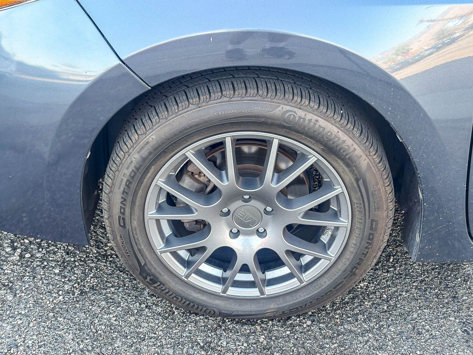 Used 2018 Toyota Corolla LE FWD image 11