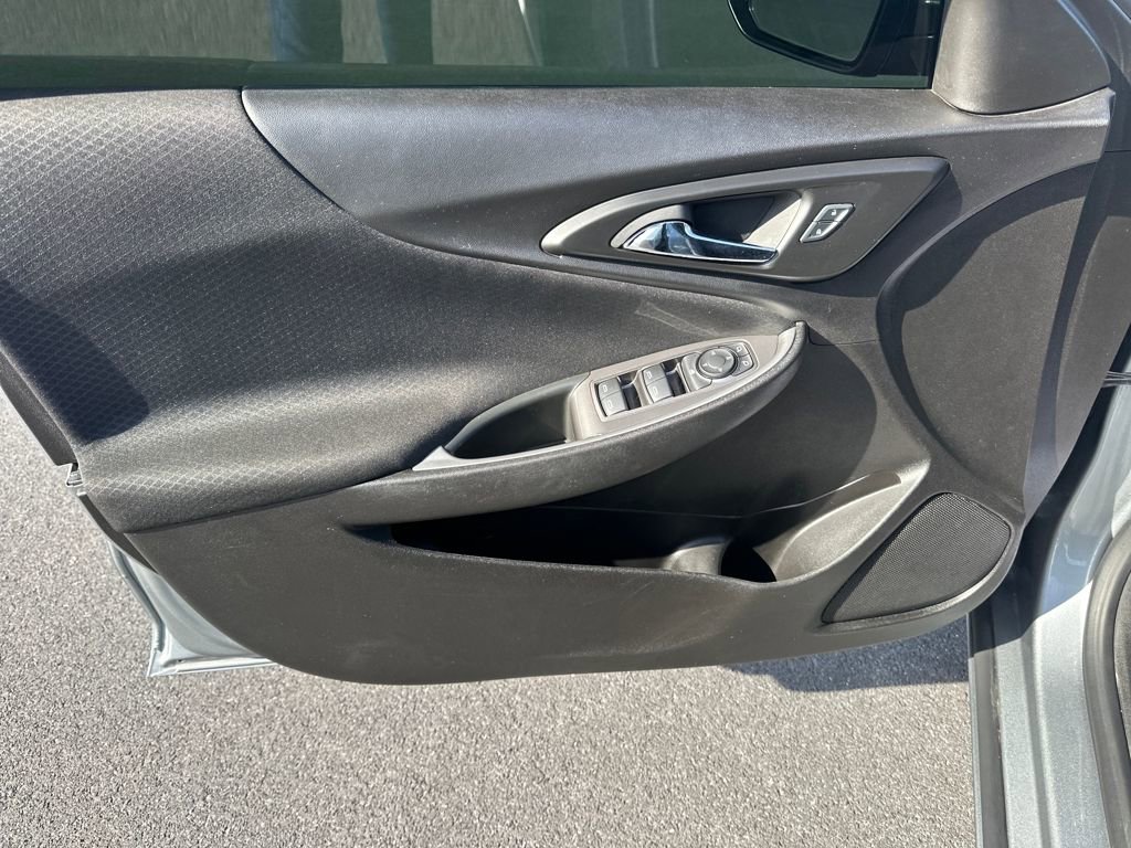 Used 2024 Chevrolet Malibu LS w/ LPO, Floor Liner Package FWD image 14