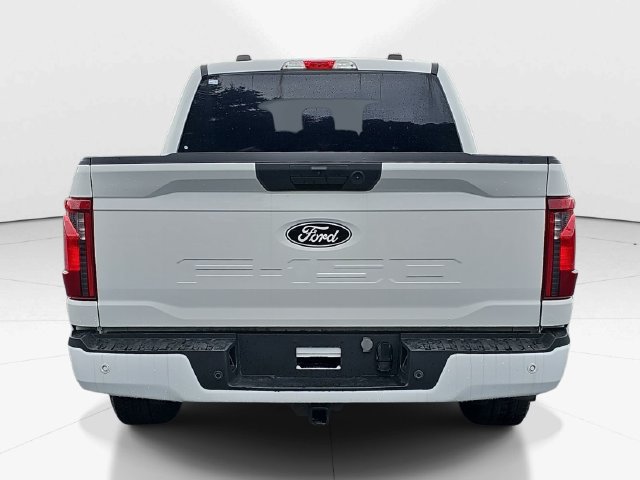 Used 2024 Ford F150 XLT w/ XLT Black Appearance Package RWD image 5