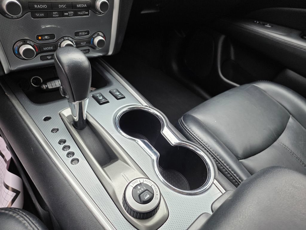 Used 2019 Nissan Pathfinder SL AWD/4WD image 14