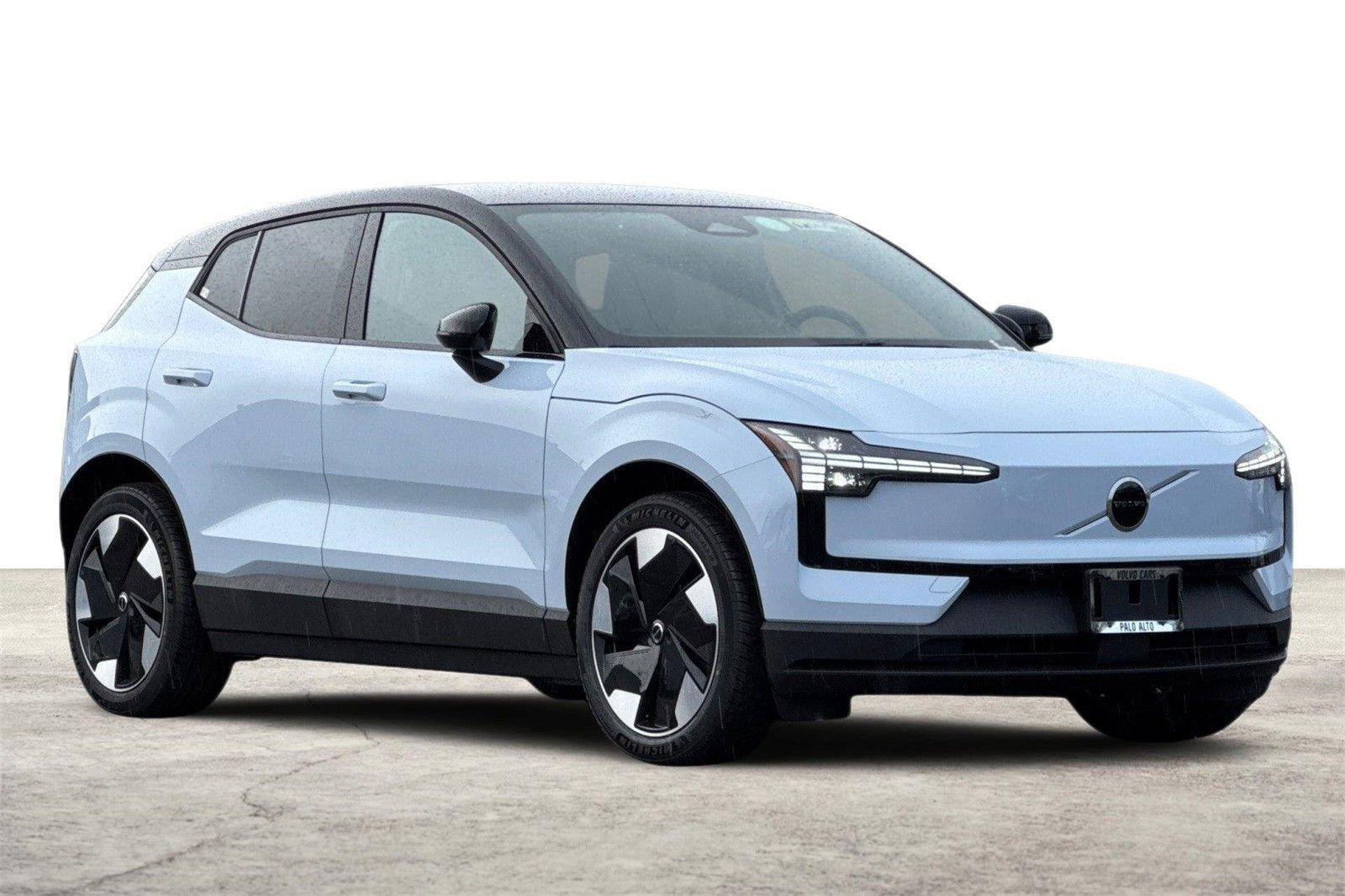 New 2026 Volvo EX30 Plus w/ Climate Package image 9