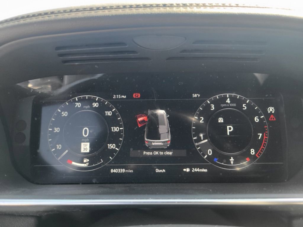 Used 2020 Land Rover Range Rover Sport HSE image 26