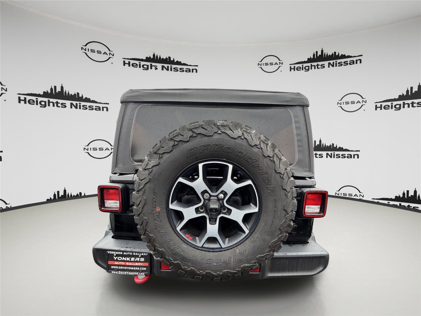 Used 2021 Jeep Wrangler Unlimited Rubicon AWD/4WD image 3