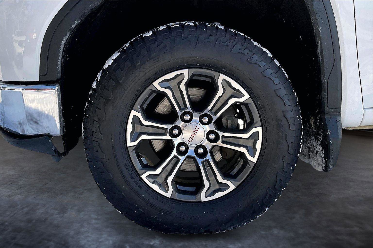 Used 2021 GMC Sierra 1500 SLE w/ X31 Off-Road Package image 8