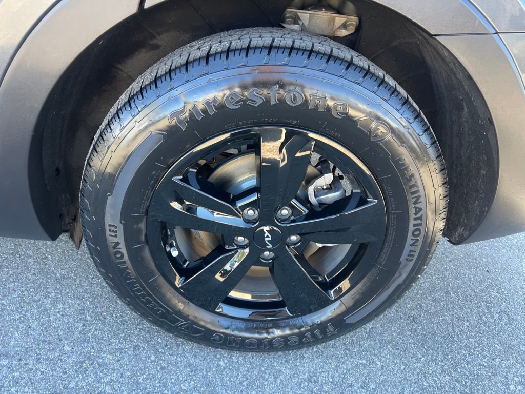 Used 2022 Kia Sorento LX image 14