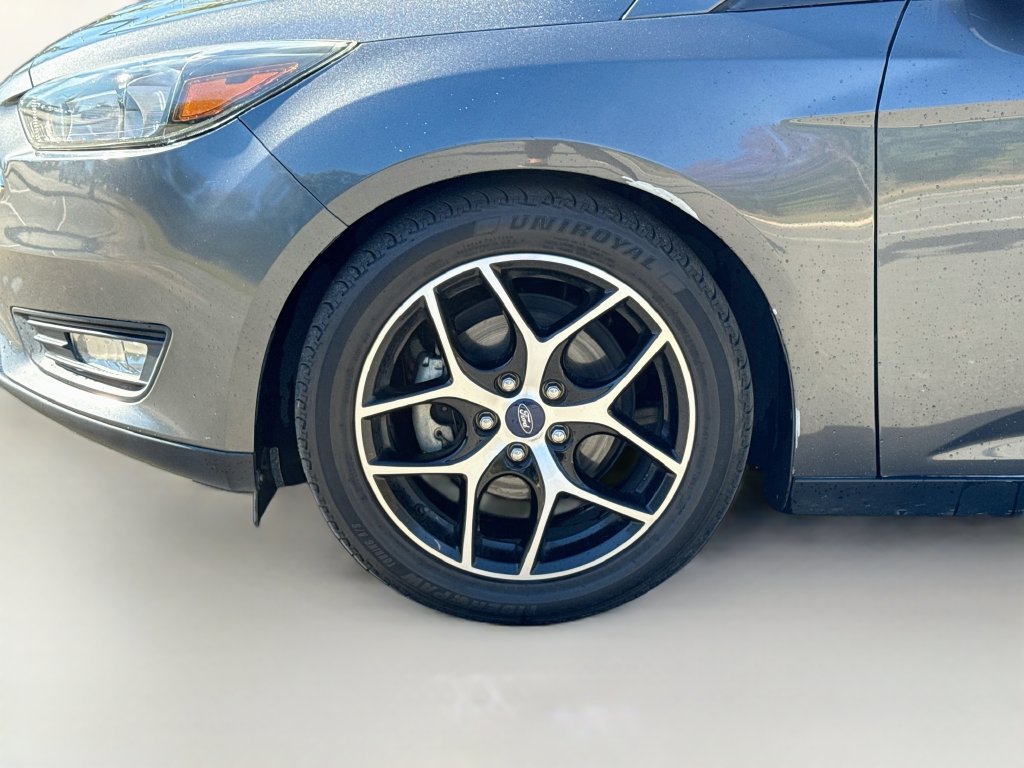 Used 2018 Ford Focus SEL FWD image 38