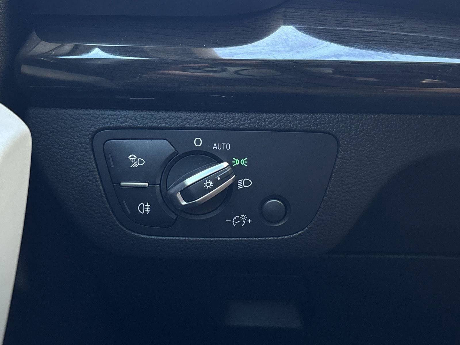 Used 2018 Audi Q5 2.0T Premium AWD/4WD image 20