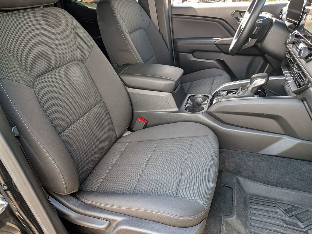 Used 2024 Chevrolet Colorado LT w/ LT Convenience Package image 26