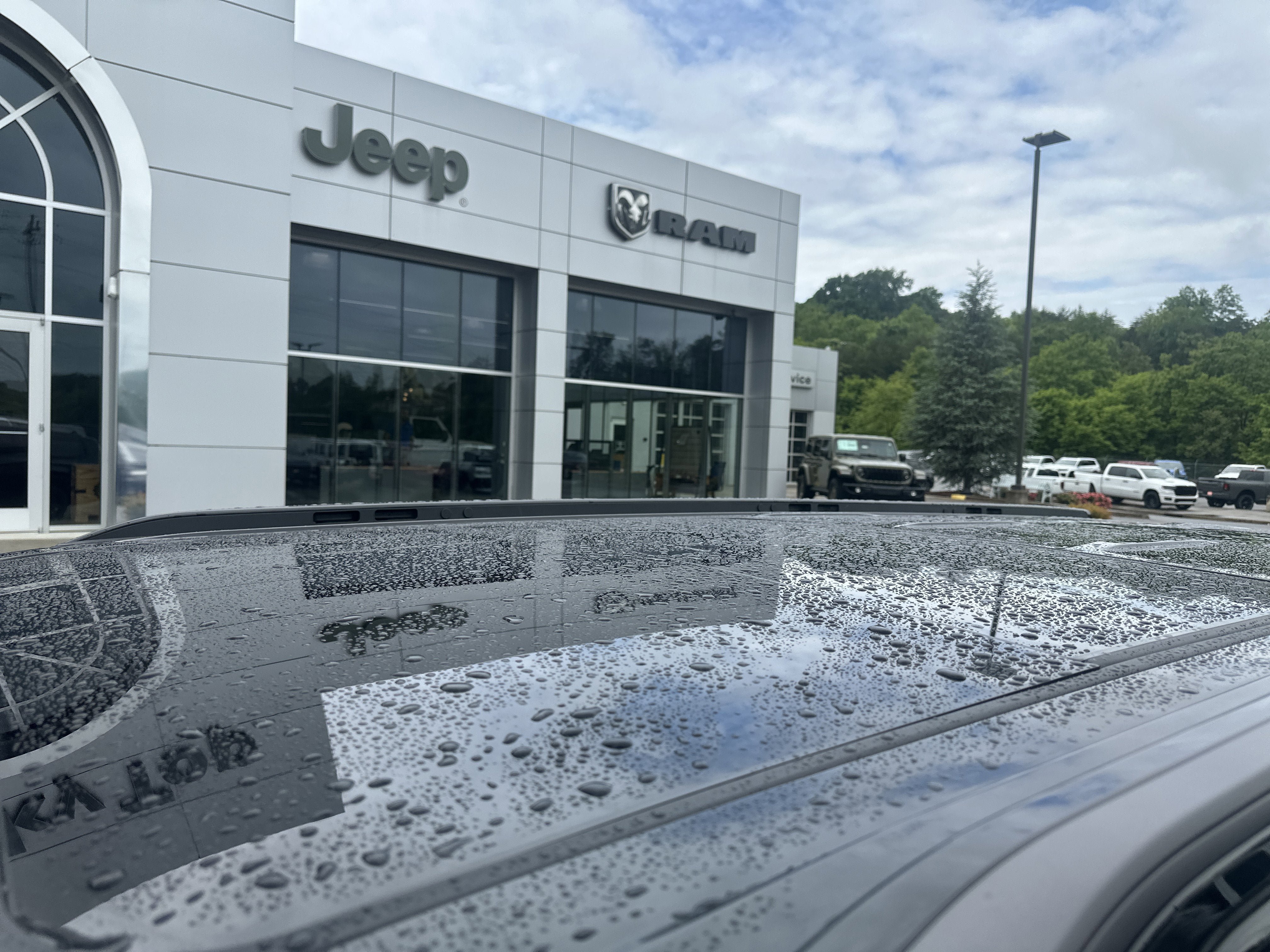 New 2026 Jeep Grand Wagoneer L Limited AWD/4WD image 17