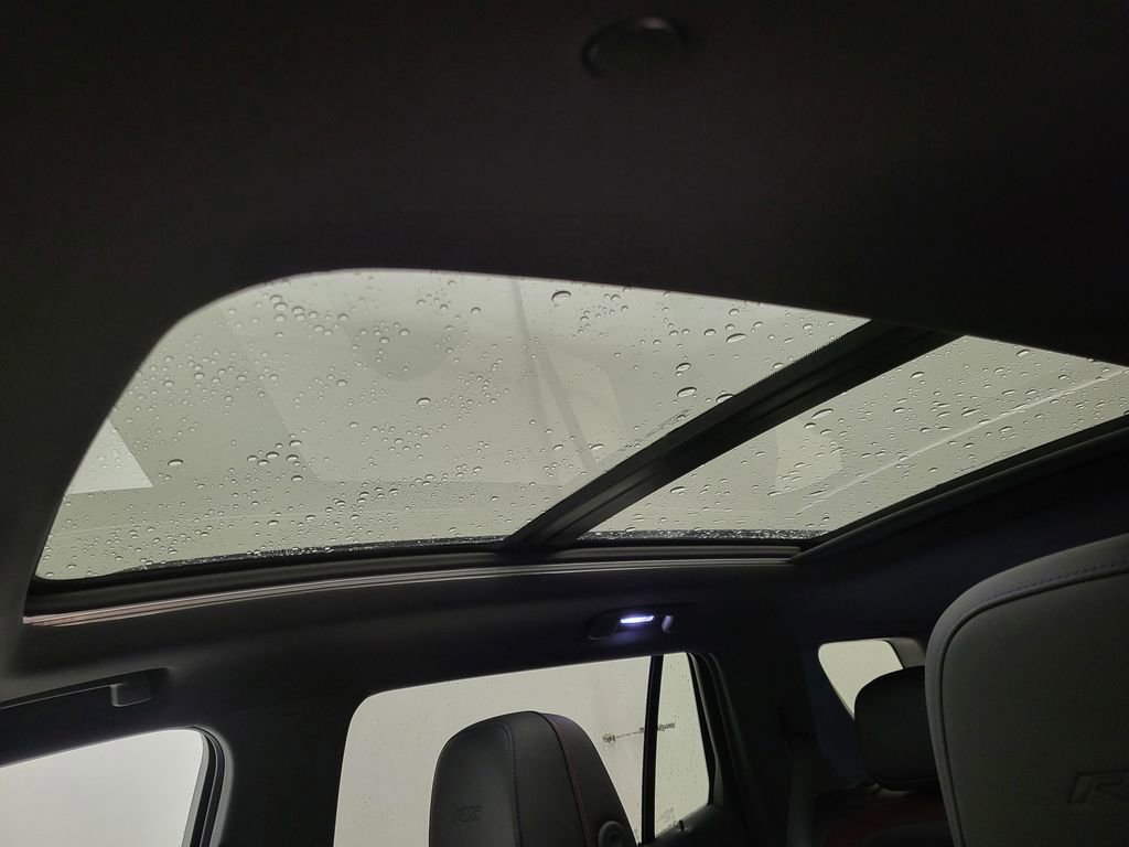 New 2026 Chevrolet Equinox RS w/ Convenience Package III FWD image 15