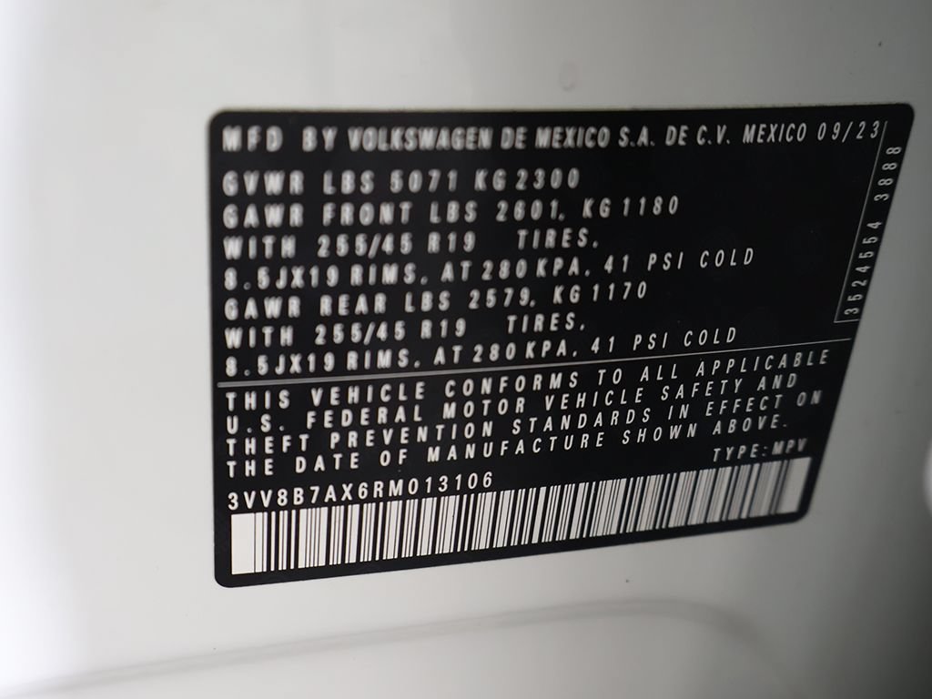 Used 2024 Volkswagen Tiguan SE R-Line AWD/4WD image 53