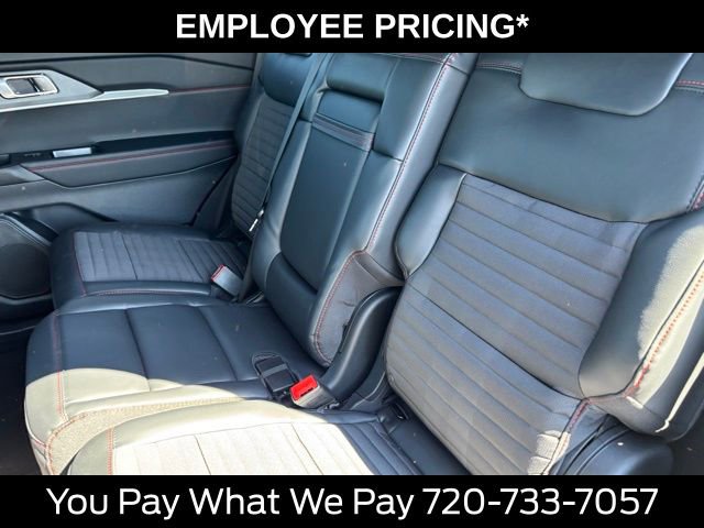 New 2026 Ford Explorer ST-Line w/ ST-Line Street Pack AWD/4WD image 15