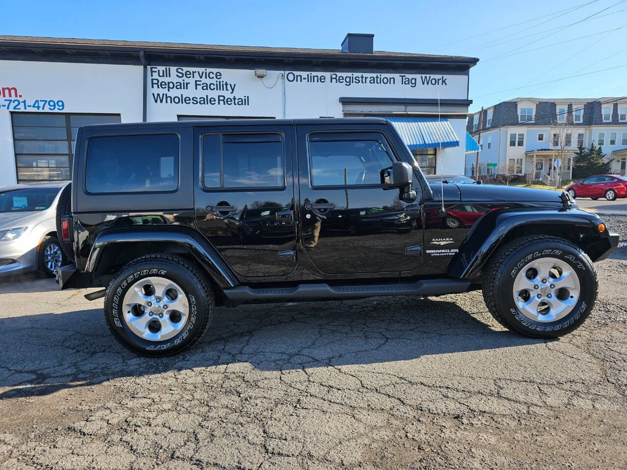Used 2014 Jeep Wrangler Unlimited Sahara w/ Dual Top Group image 4