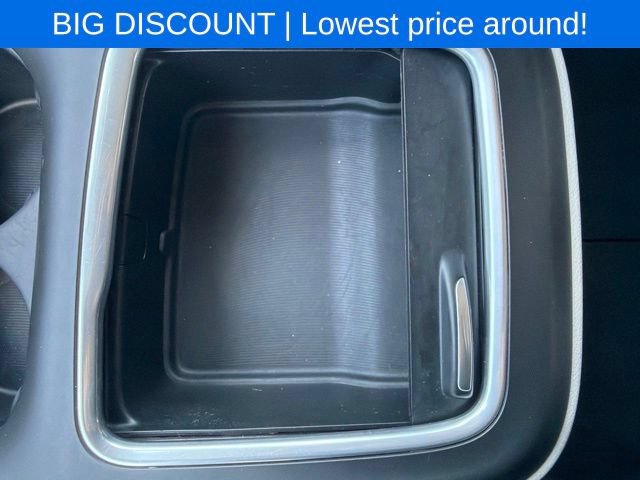 Used 2023 Chrysler Pacifica Touring-L FWD image 48