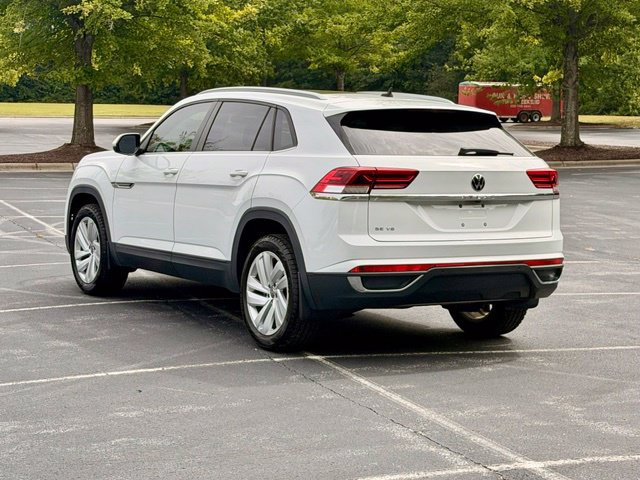 Used 2020 Volkswagen Atlas Cross Sport SE w/ Panoramic Sunroof Package FWD image 5