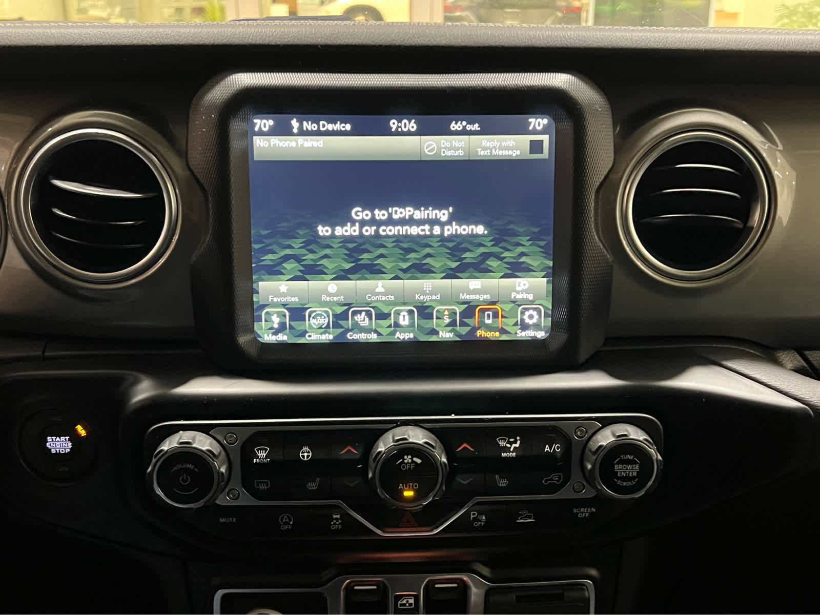 Used 2022 Jeep Wrangler Unlimited Sahara w/ Cold Weather Group image 20