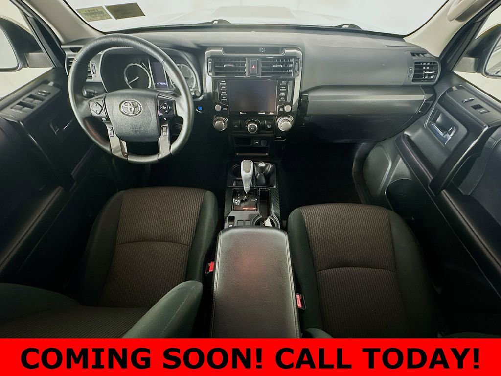 Used 2022 Toyota 4Runner TRD Off-Road image 10