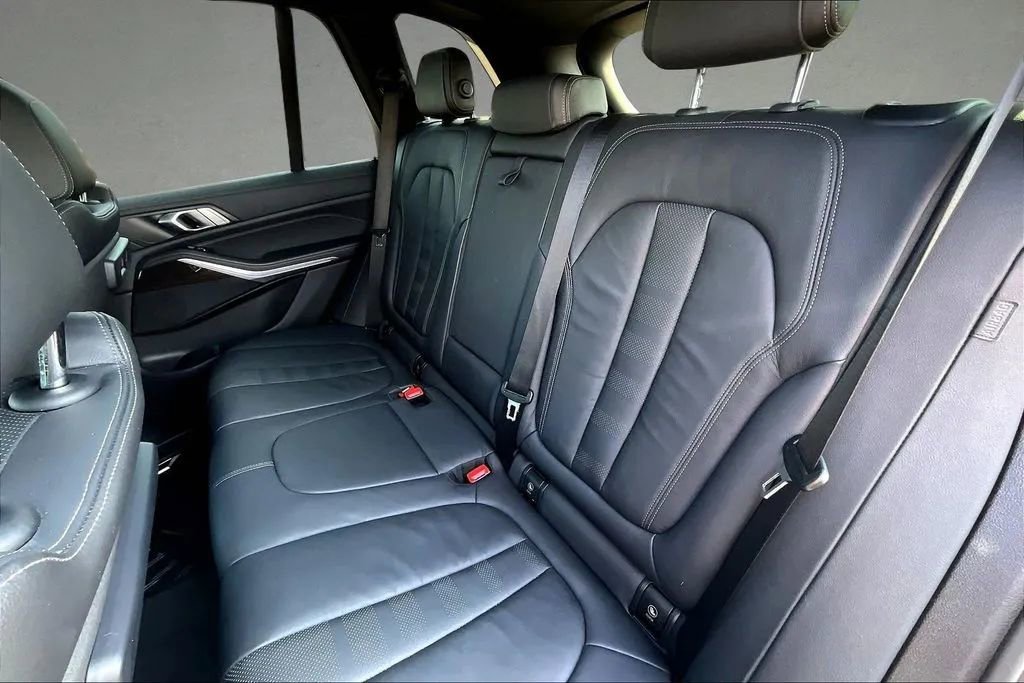 Used 2019 BMW X5 xDrive40i w/ Convenience Package AWD/4WD image 22