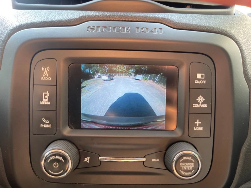 Used 2015 Jeep Renegade Limited AWD/4WD image 22