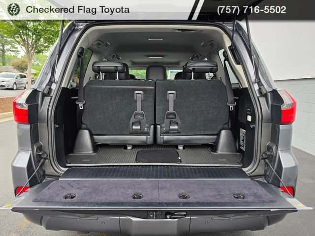 Used 2018 Lexus LX 570 4WD w/ Luxury Package image 16