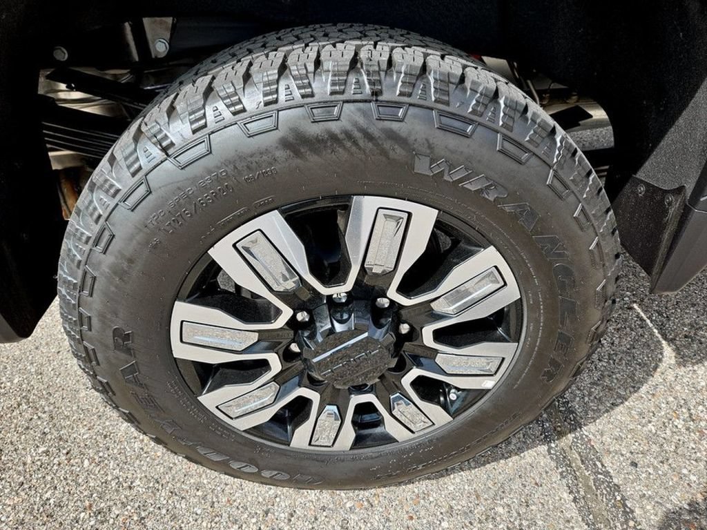 New 2026 GMC Sierra 3500 Denali w/ Technology Package AWD/4WD image 37