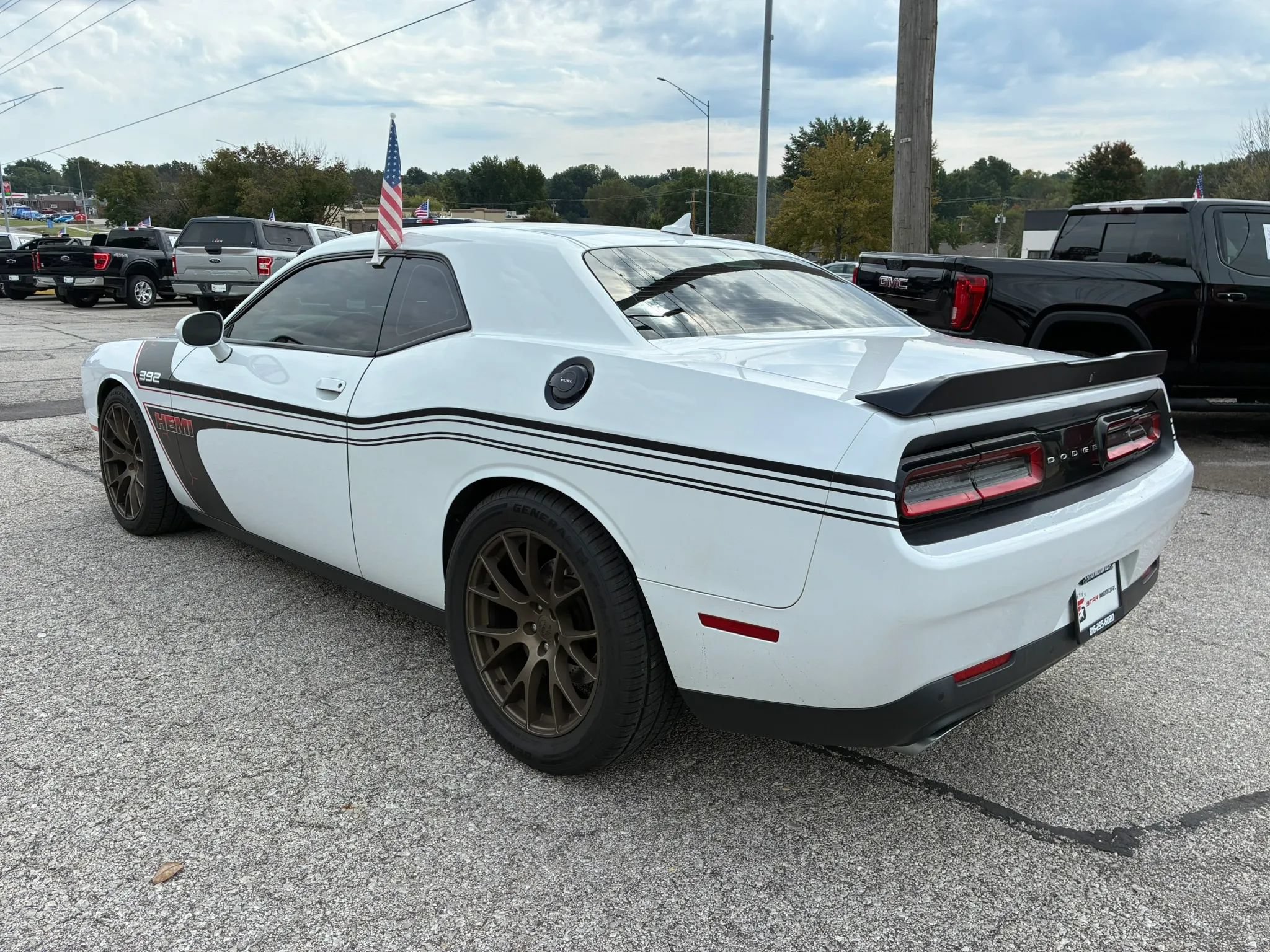 Used 2015 Dodge Challenger R/T Scat Pack RWD image 3