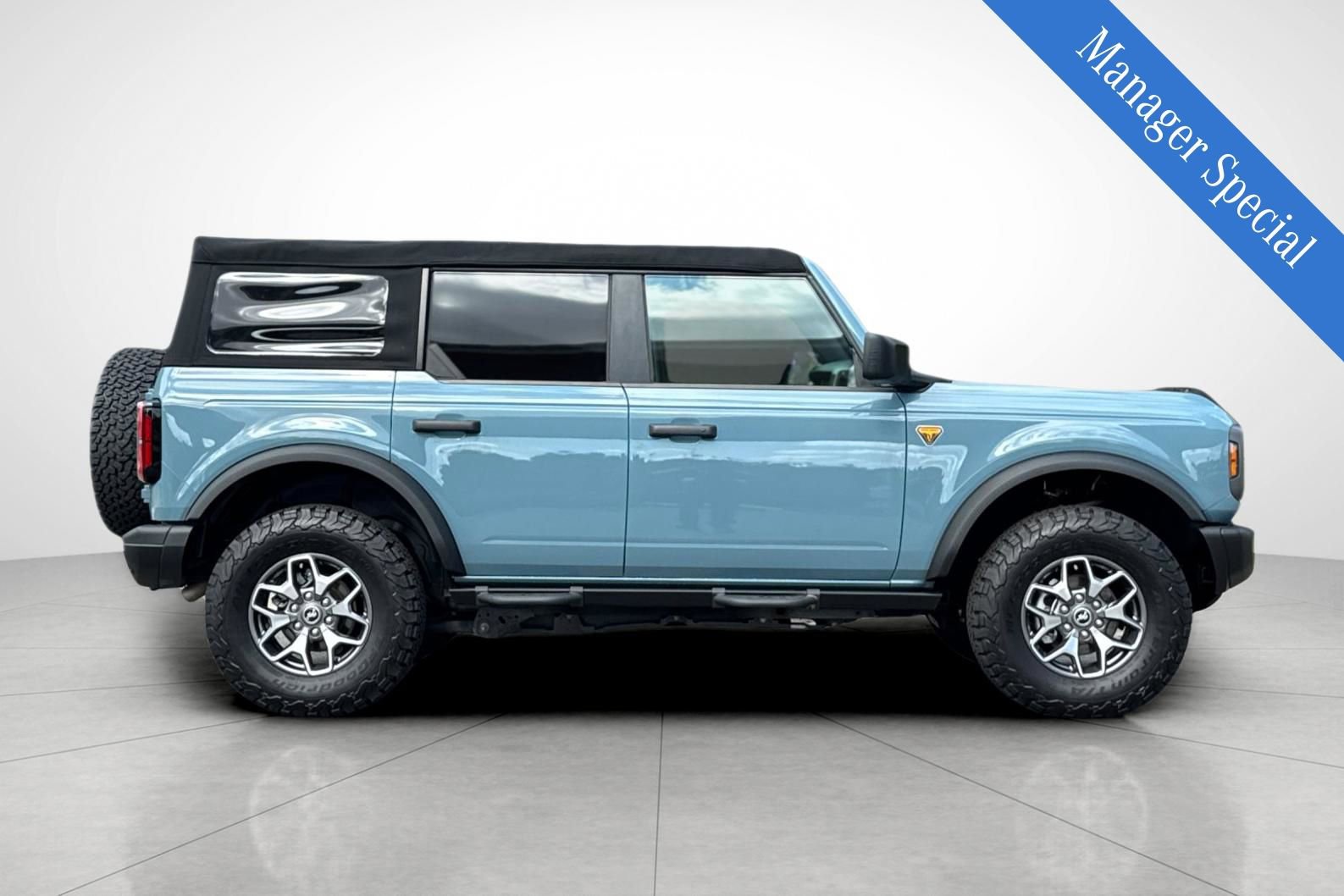 Used 2022 Ford Bronco Badlands image 29