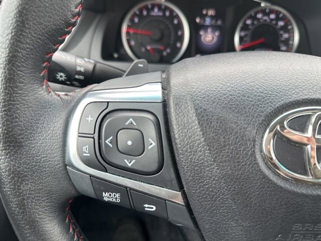 Used 2016 Toyota Camry XSE w/ Moonroof Package image 25