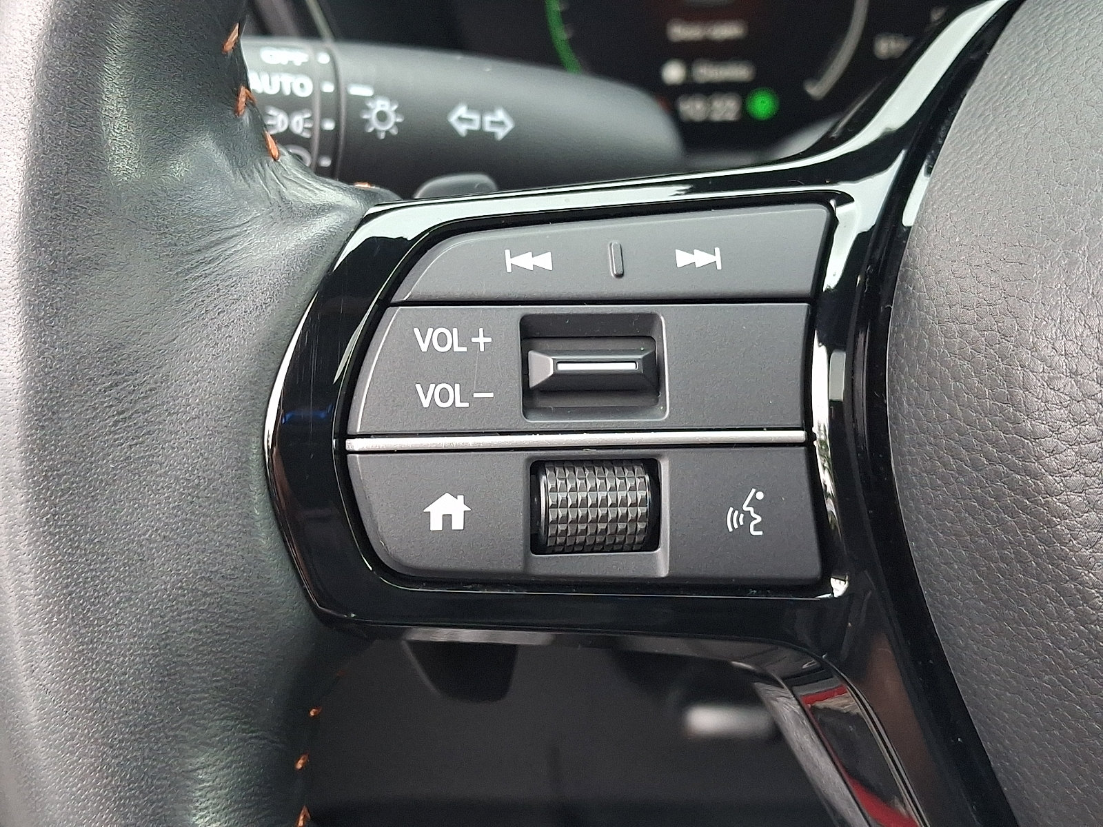 Used 2023 Honda CR-V Sport Touring image 21