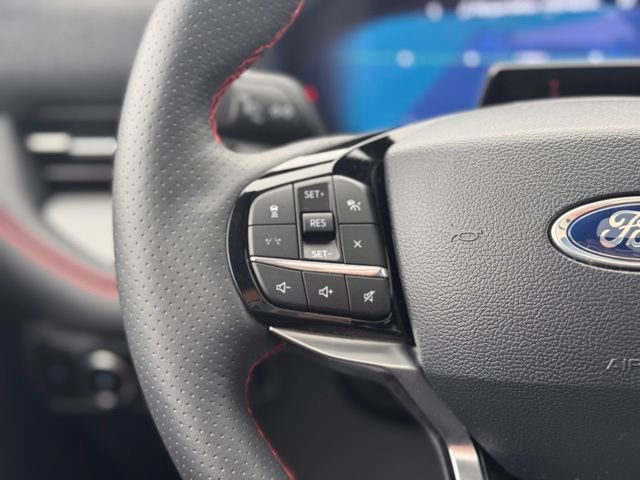 Used 2025 Ford Explorer ST-Line w/ ST-Line Street Pack image 10