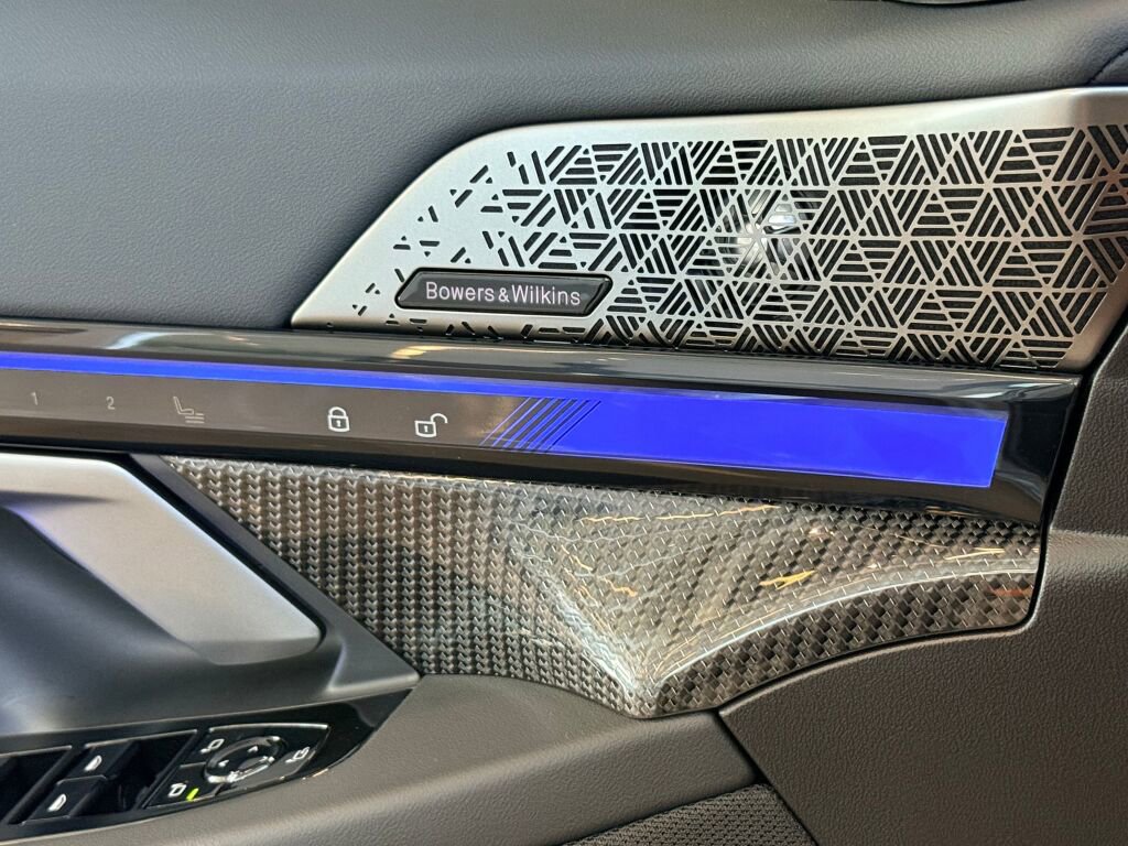 Used 2026 BMW M5 w/ Carbon Package image 15