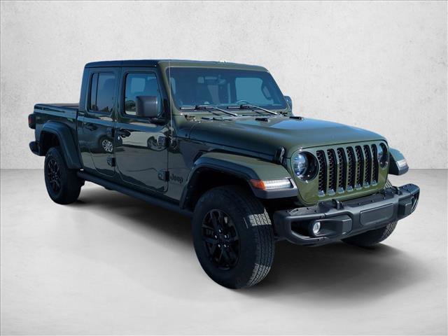 Used 2023 Jeep Gladiator Sport AWD/4WD image 3