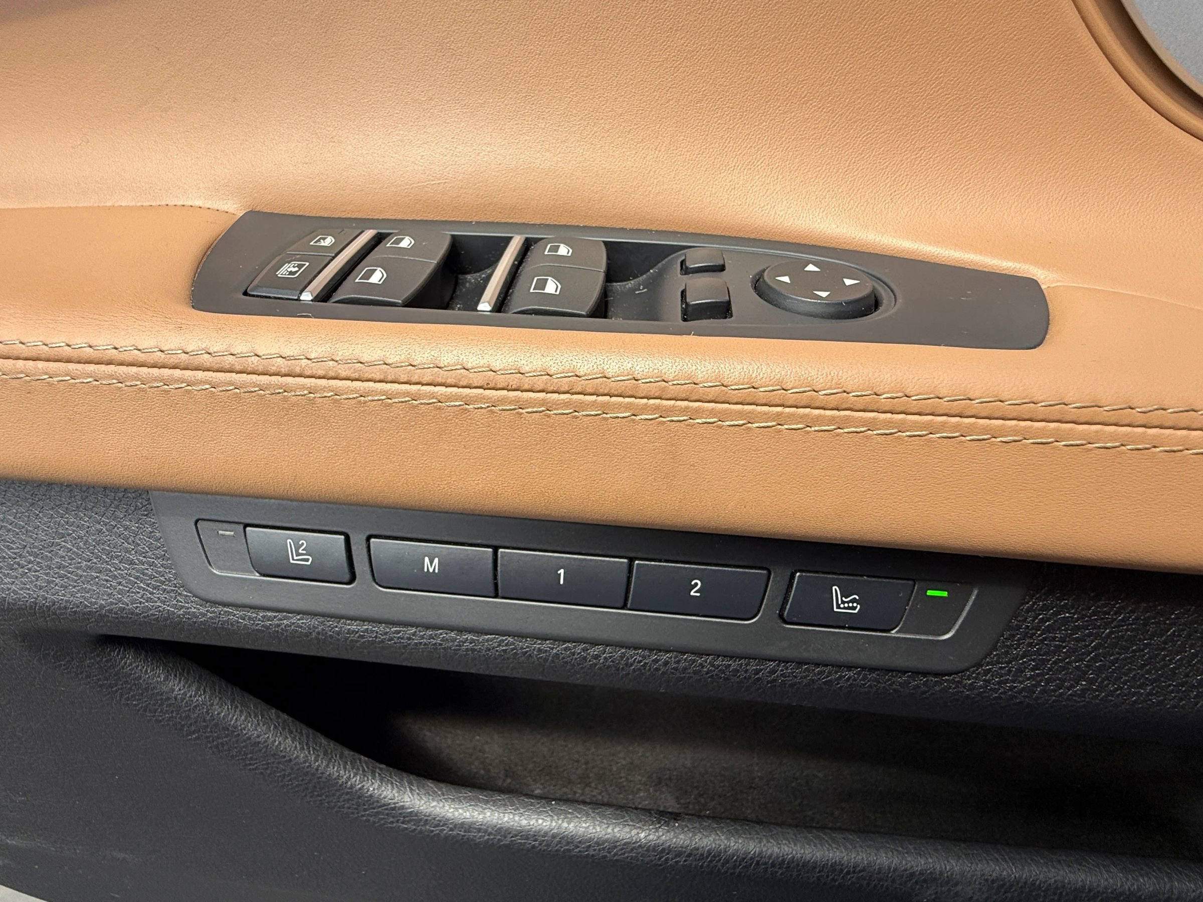 Used 2013 BMW ALPINA B7 xDrive image 39