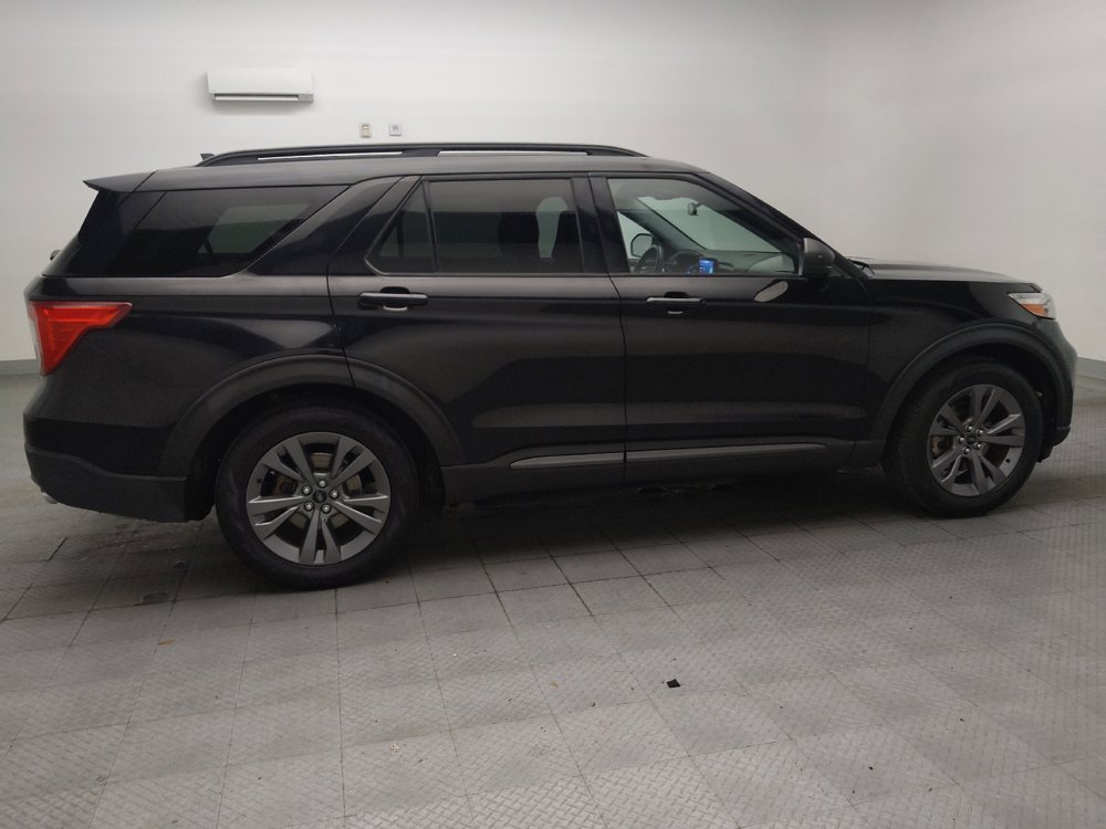 Used 2021 Ford Explorer XLT w/ Equipment Group 202A RWD image 10