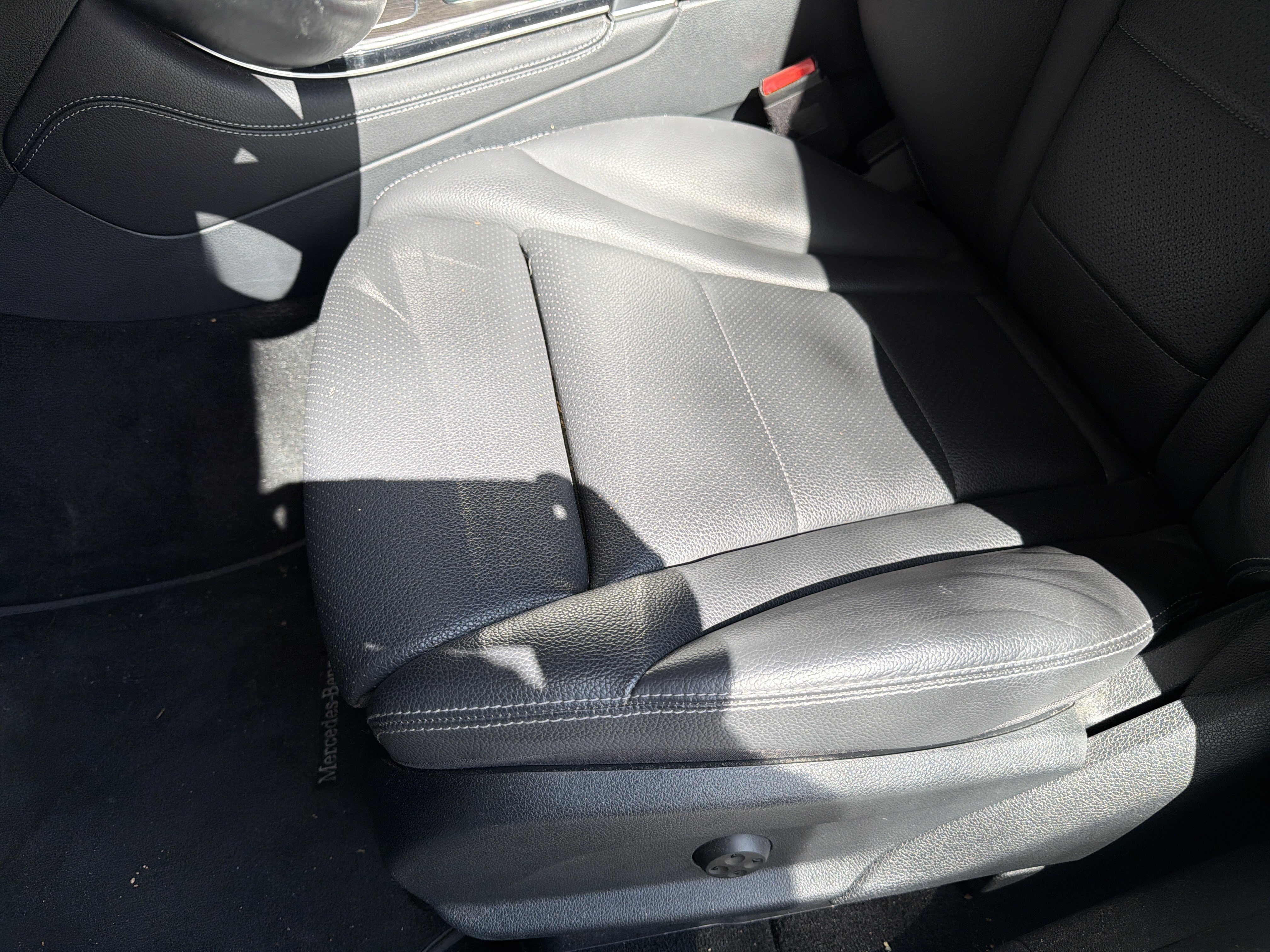 Used 2021 Mercedes-Benz GLC 300 image 16