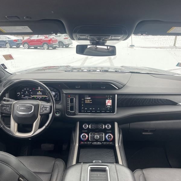 Used 2022 GMC Yukon Denali image 16