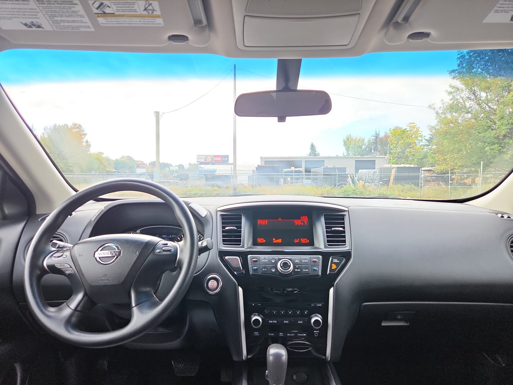 Used 2015 Nissan Pathfinder S AWD/4WD image 24