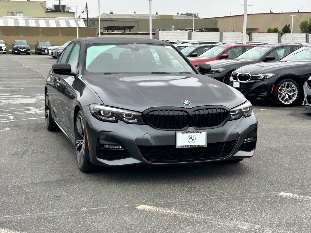 Used 2022 BMW 330i Sedan w/ M Sport Package RWD image 7