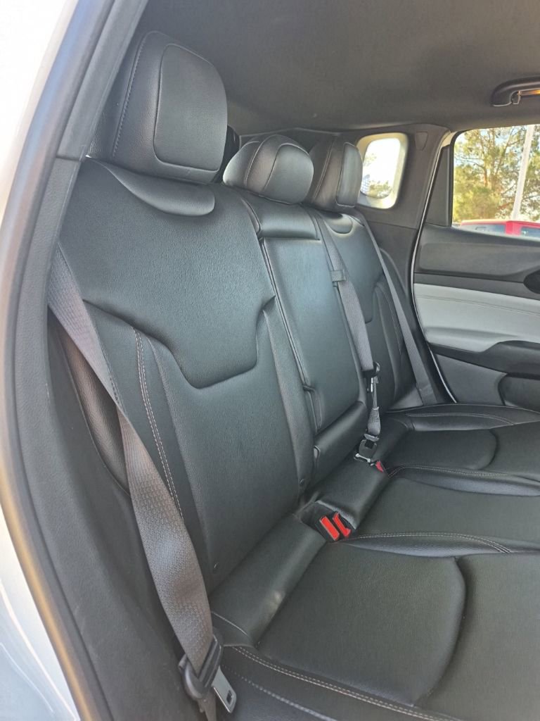 Used 2024 Jeep Compass Limited AWD/4WD image 30