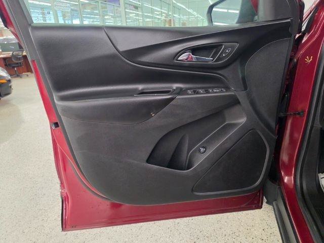 Used 2018 Chevrolet Equinox LT FWD image 28