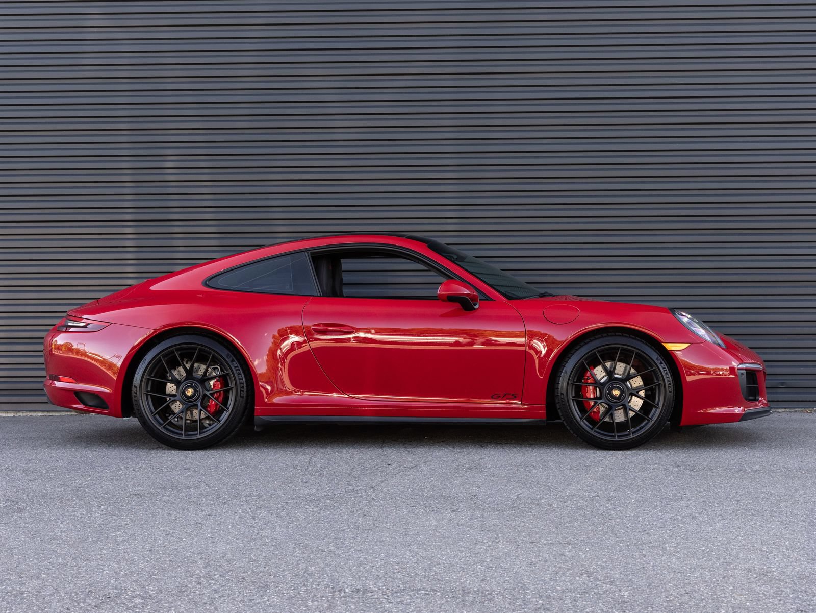 Certified 2019 Porsche 911 Carrera GTS RWD image 8