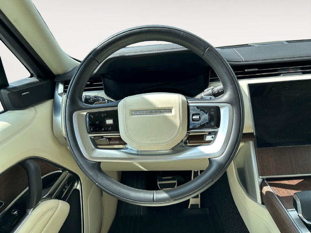 Used 2024 Land Rover Range Rover SE AWD/4WD image 12