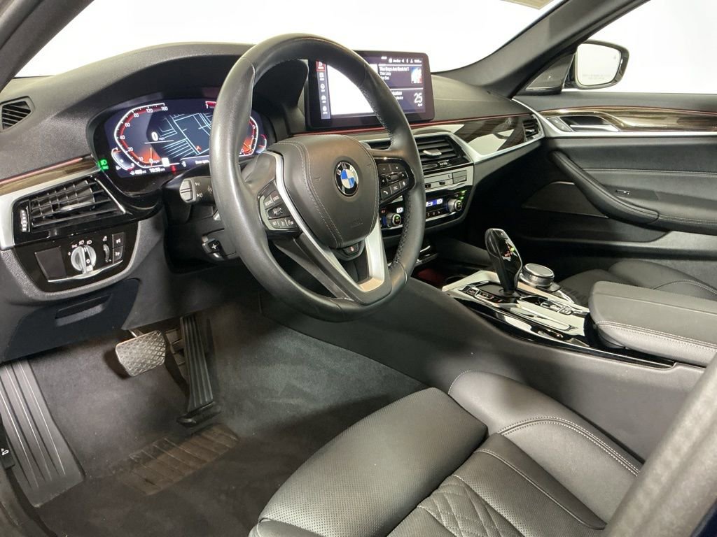 Used 2023 BMW 530i xDrive w/ Premium Package AWD/4WD image 21