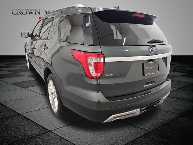 Used 2016 Ford Explorer XLT w/ Equipment Group 202A image 4