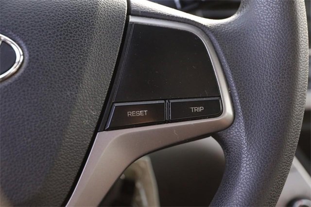 Used 2018 Hyundai Elantra SE image 11