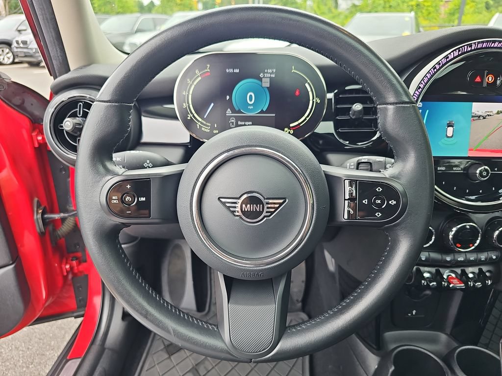 Used 2022 MINI Cooper 4-Door Hardtop FWD image 17